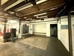 Sims Avenue (D14), Shop House #504170671